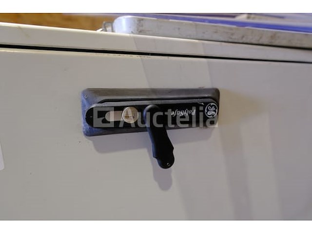 Aan de muur gemonteerde elektriciteitskast - afbeelding 1 van  4