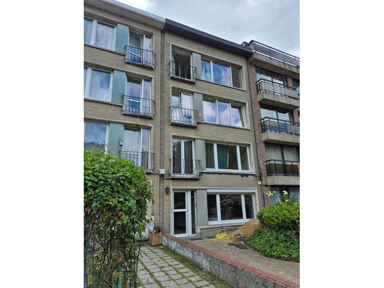 Aanbod van een vernieuwd 2-slp appartement aan de ter heydelaan in deurne