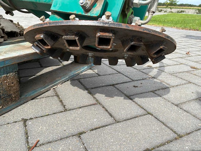 Aanbouw onkruidborstel - afbeelding 7 van  10