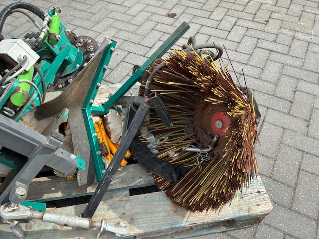 Aanbouw onkruidborstel - afbeelding 10 van  10
