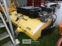 Aanbouwveegmachine yellow bull - afbeelding 6 van  10