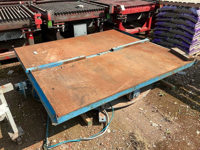 Aangedreven draaitafel - afbeelding 2 van  6