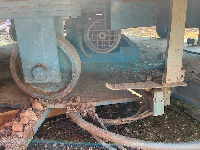 Aangedreven draaitafel - afbeelding 5 van  6