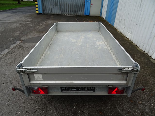 Aanghangwagen saris - afbeelding 8 van  8