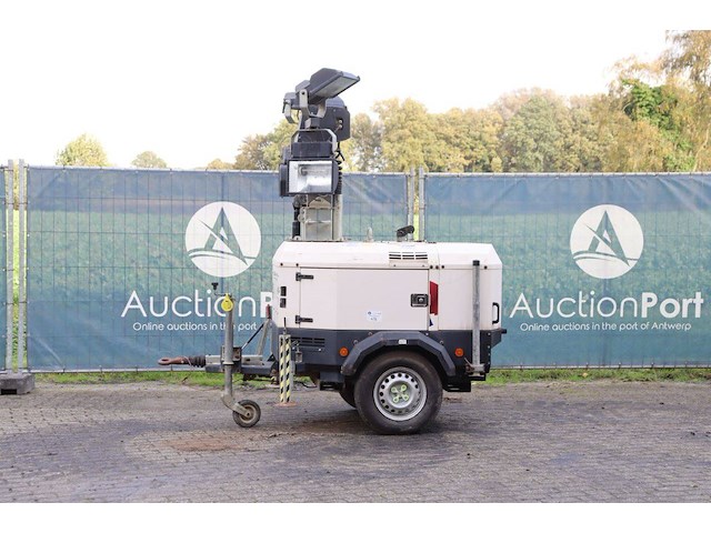 Aanhanger lichtmast tower light vb-9 diesel 2015 - afbeelding 1 van  1