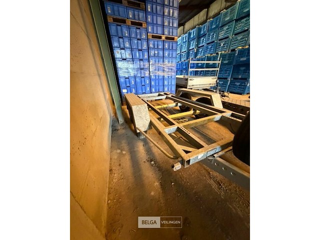 Aanhangwagen bw - afbeelding 3 van  18