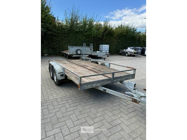 Aanhangwagen geremd - afbeelding 1 van  15