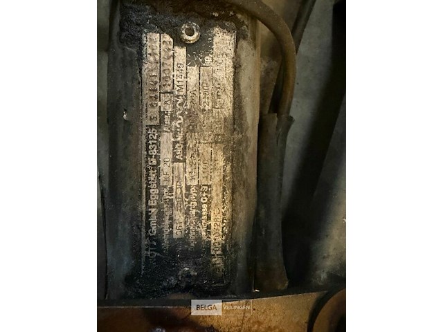 Aanhangwagen hapert, dubbelasser, geremd, zonder inhoud - afbeelding 9 van  9