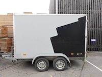 Aanhangwagen happert ta