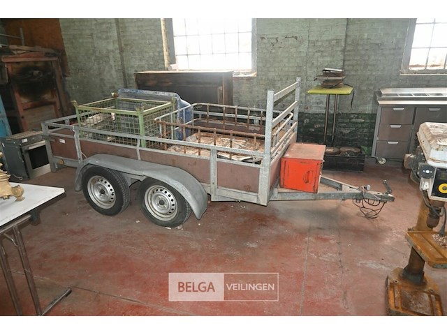 Aanhangwagen + inhoud - afbeelding 1 van  7