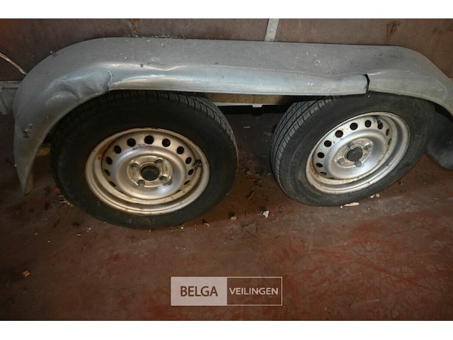 Aanhangwagen + inhoud - afbeelding 3 van  7
