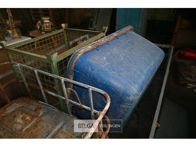 Aanhangwagen + inhoud - afbeelding 7 van  7