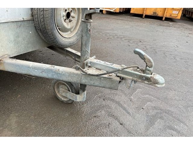 Aanhangwagen knott - afbeelding 4 van  10
