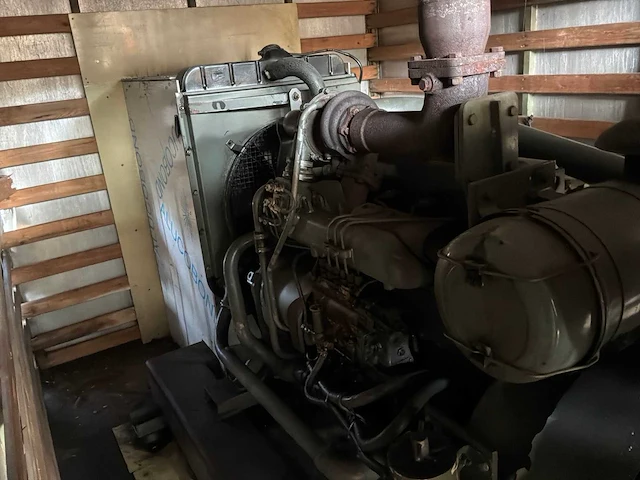 Aanhangwagen met bobindus stroomgenerator - afbeelding 11 van  22