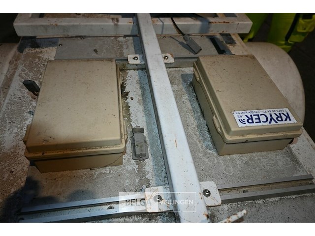 Aanhangwagen met signalisatie - afbeelding 4 van  9