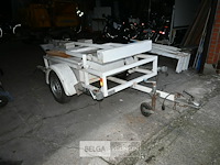 Aanhangwagen met signalisatie - afbeelding 1 van  8