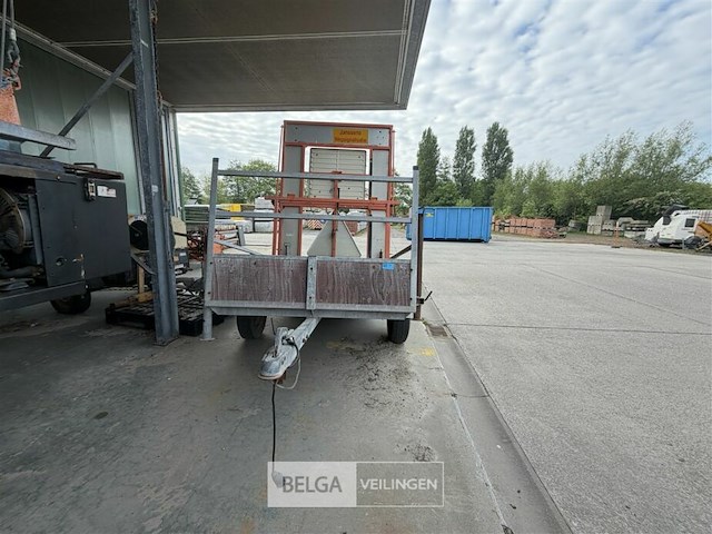 Aanhangwagen met wegsignalisatie - afbeelding 15 van  15