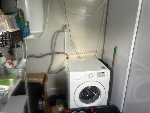 Aanhangwagen omgebouwd tot woonwagen - afbeelding 2 van  24