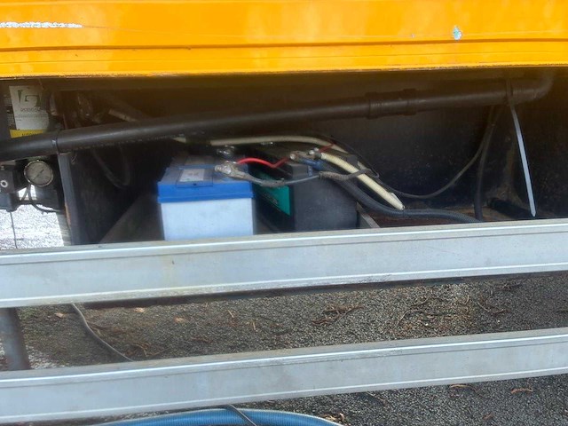 Aanhangwagen omgebouwd tot woonwagen - afbeelding 14 van  24