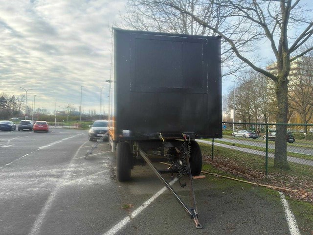 Aanhangwagen omgebouwd tot woonwagen - afbeelding 19 van  24