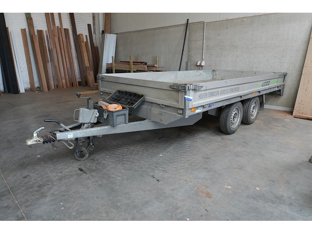 Aanhangwagen saris - afbeelding 1 van  10