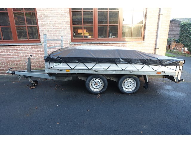 Aanhangwagen saris - afbeelding 1 van  5