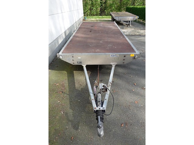 Aanhangwagen saris - afbeelding 3 van  8