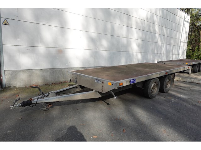 Aanhangwagen saris - afbeelding 2 van  7