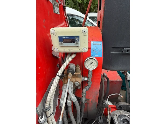 Aanhangwagen serpieters vv gietasfaltmachine - afbeelding 6 van  6