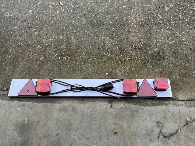 Aanhangwagen verlichtingsbalk - afbeelding 1 van  1