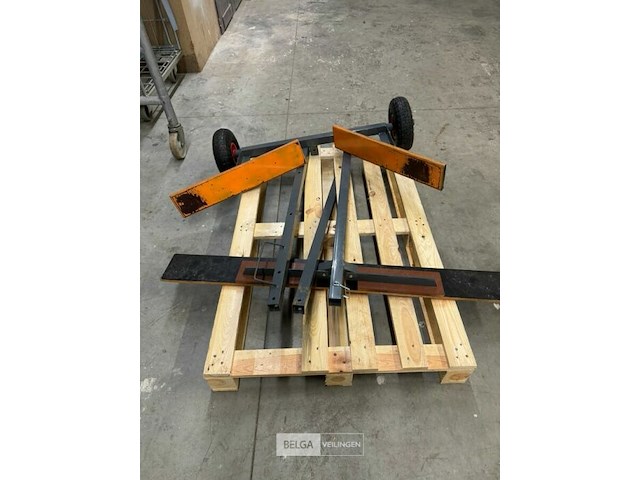 Aanhangwagen voor boot - afbeelding 1 van  7