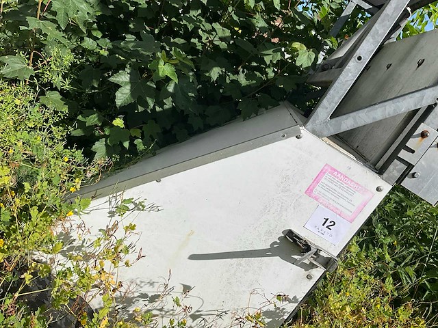 Aanhangwagen voor led scherm - afbeelding 6 van  6