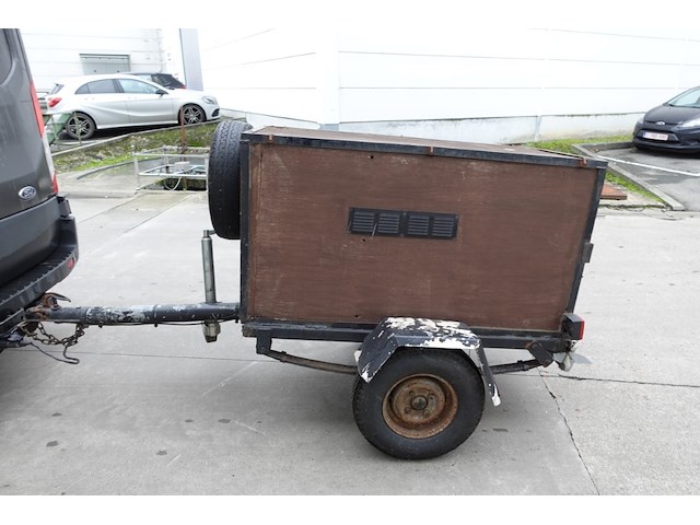 Aanhangwagen - afbeelding 1 van  10