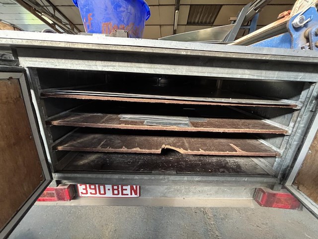 Aanhangwagen - afbeelding 2 van  10