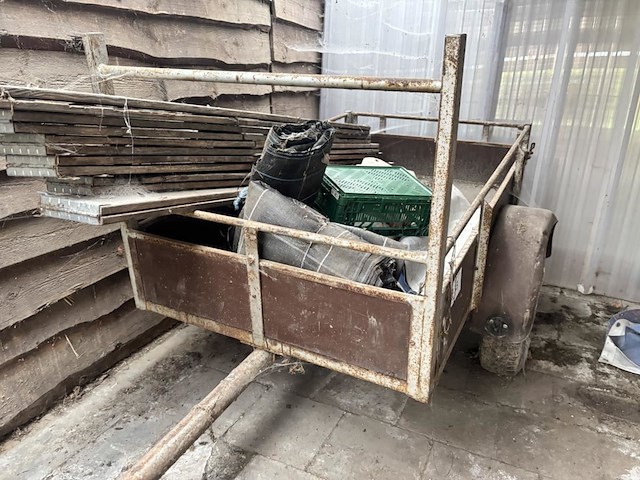 Aanhangwagen - afbeelding 2 van  4