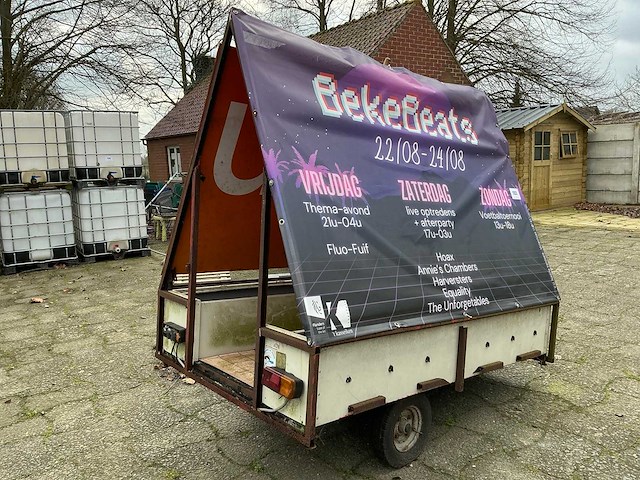 Aanhangwagen - afbeelding 3 van  7
