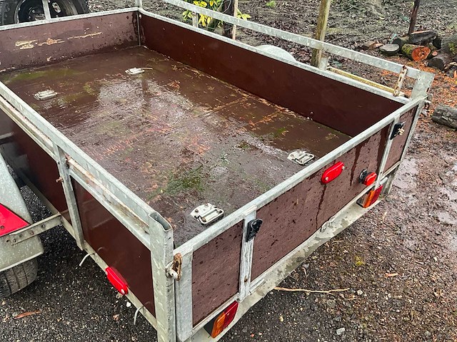 Aanhangwagen - afbeelding 2 van  17