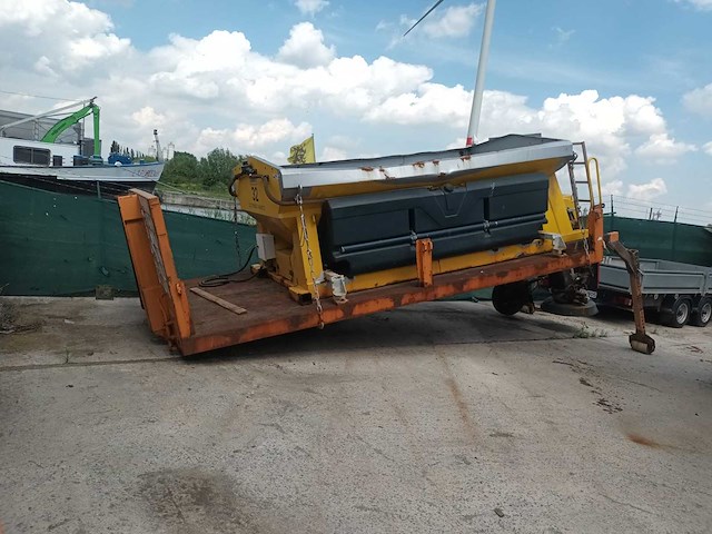 Aanhangwagen - afbeelding 1 van  5