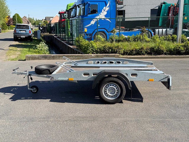 Aanhangwagen - afbeelding 6 van  6