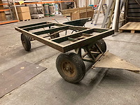 Aanhangwagens (2) en kruiwagen - afbeelding 6 van  11