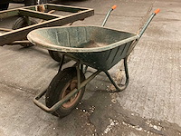 Aanhangwagens (2) en kruiwagen - afbeelding 7 van  11