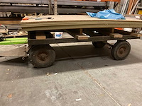 Aanhangwagens (2) en kruiwagen - afbeelding 9 van  11