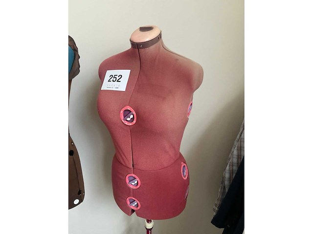 Aanpasbare buste paspop (3x) - afbeelding 2 van  7