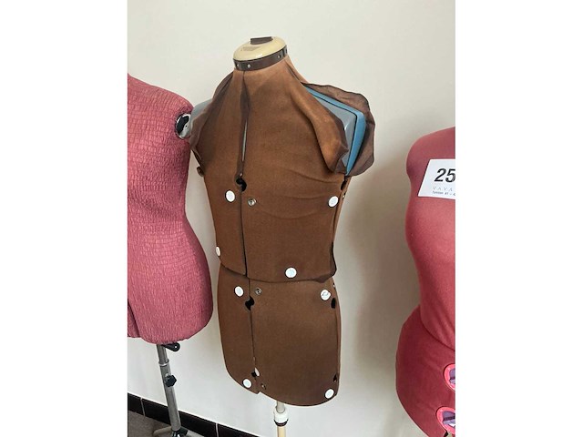 Aanpasbare buste paspop (3x) - afbeelding 3 van  7