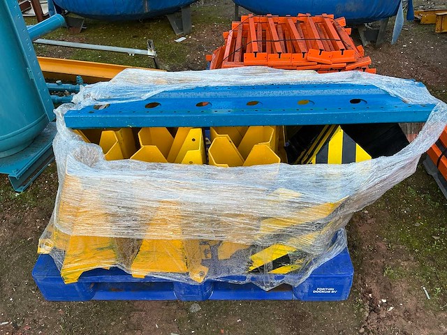 Aanrijdbeveiliging (26x) - afbeelding 1 van  5