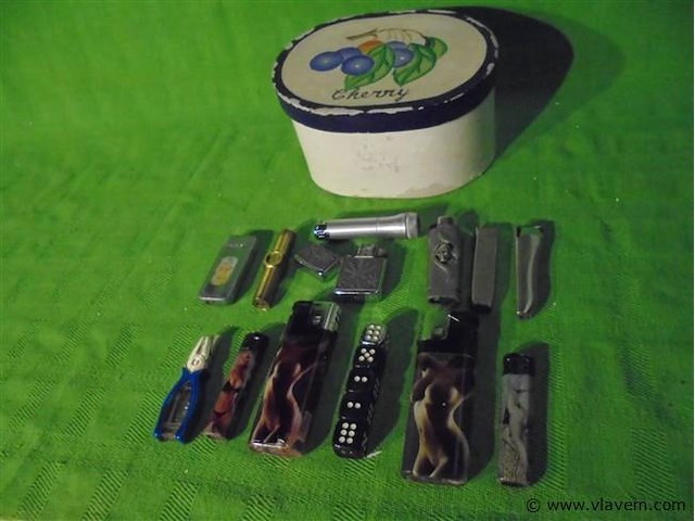 Aanstekers - afbeelding 1 van  2