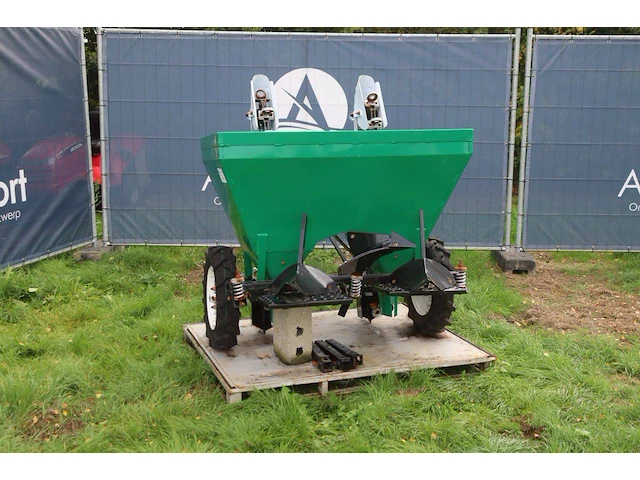 Aardappelplanter lefa pt-32w 2024 - afbeelding 1 van  1