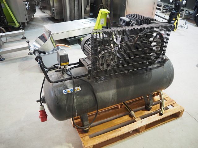 Aariac - afbeelding 3 van  9