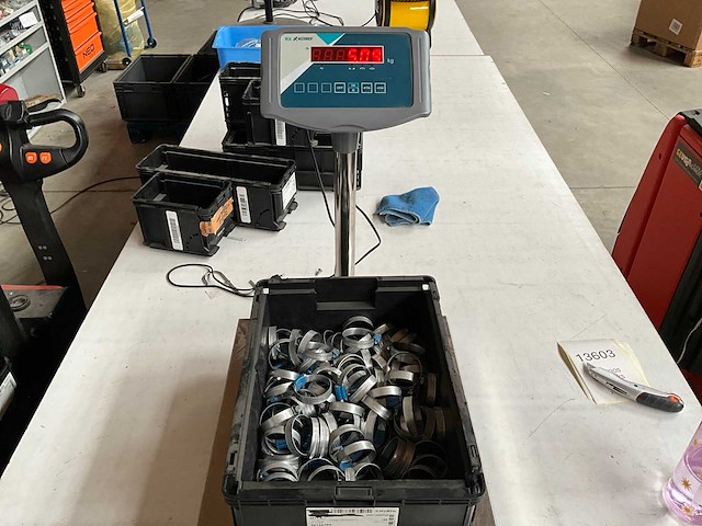 Aba 5.09kg slangklem 38-50mm in stapelbare bak - afbeelding 5 van  7