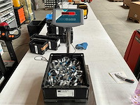 Aba 7.90kg slangklem 38-50mm in stapelbare bak - afbeelding 2 van  7